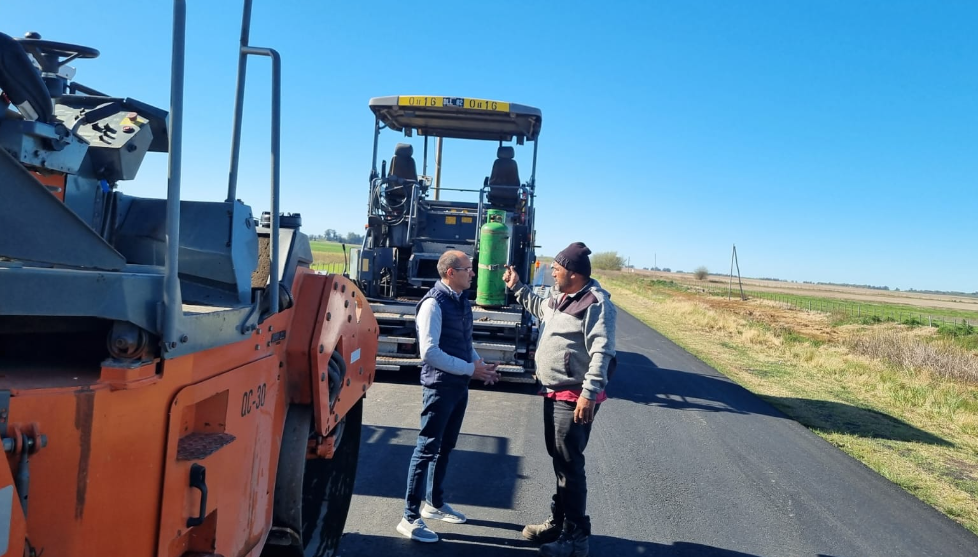 El Intendente Marcos Pisano recorrió Pirovano y Urdampilleta