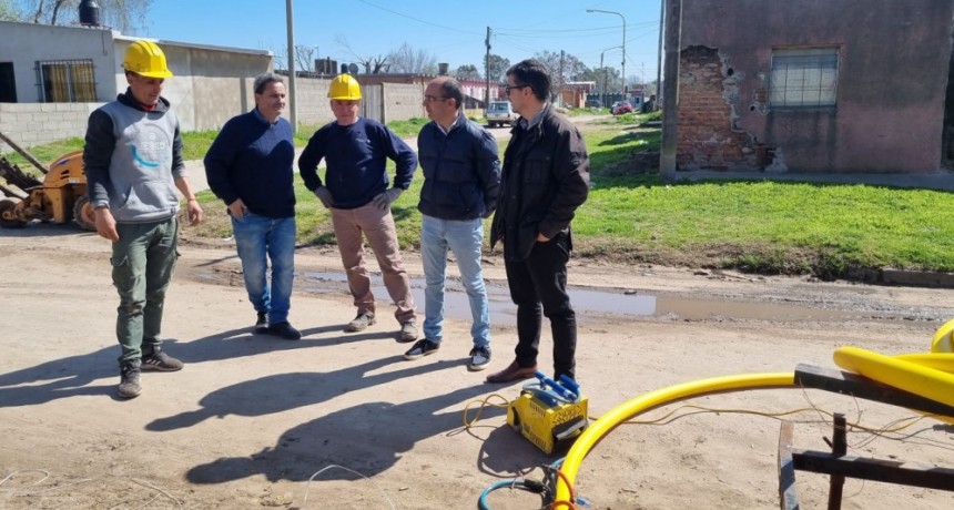 Programa Gas Continúo: El Intendente Marcos Pisano recorrió los barrios Latino y Palermo