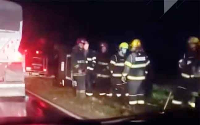 Ruta 5 entre Francisco Madero y Juan José Paso: Se registró una colisión por alcance, los conductores y ocupantes, están fuera de peligro