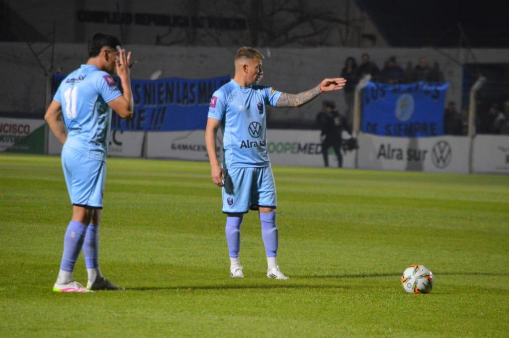 Arnaldo González: “Felices por los tres puntos, pero también por el partido que hicimos, fuimos muy inteligentes, muy ordenados y mostramos el carácter, la firmeza que en estos momentos se necesita” 