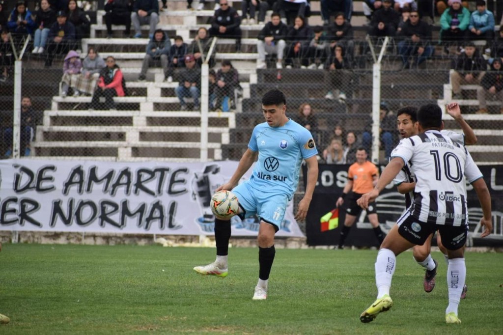 Alex Díaz: “Había que traerse algo de allá, había que tratar de que no nos conviertan goles y el triunfo fue para coronar todo el esfuerzo que se hizo”