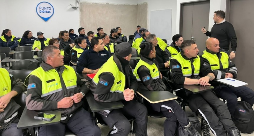 Agentes de la Dirección de Protección Ciudadana realizaron una capacitación en Seguridad Vial en Saladillo