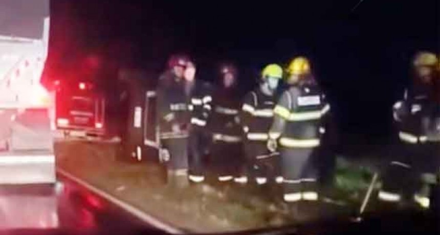 Ruta 5 entre Francisco Madero y Juan José Paso: Se registró una colisión por alcance, los conductores y ocupantes, están fuera de peligro