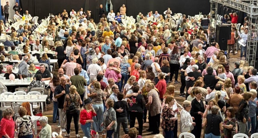 Con un Complejo República de Venezuela repleto, el Municipio celebró el Día del Jubilado