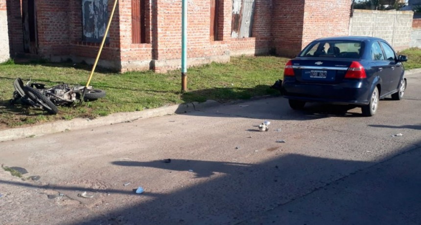 Fuerte colisión se registró este jueves en Pedro Vignau y Azcuénaga