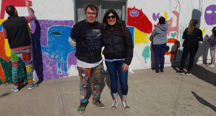 Se realizaron intervenciones en los muros de Pediatr&iacute;a y Maternidad, tras un trabajo conjunto con el Jard&iacute;n 907 y el artista pl&aacute;stico Milo Lockett