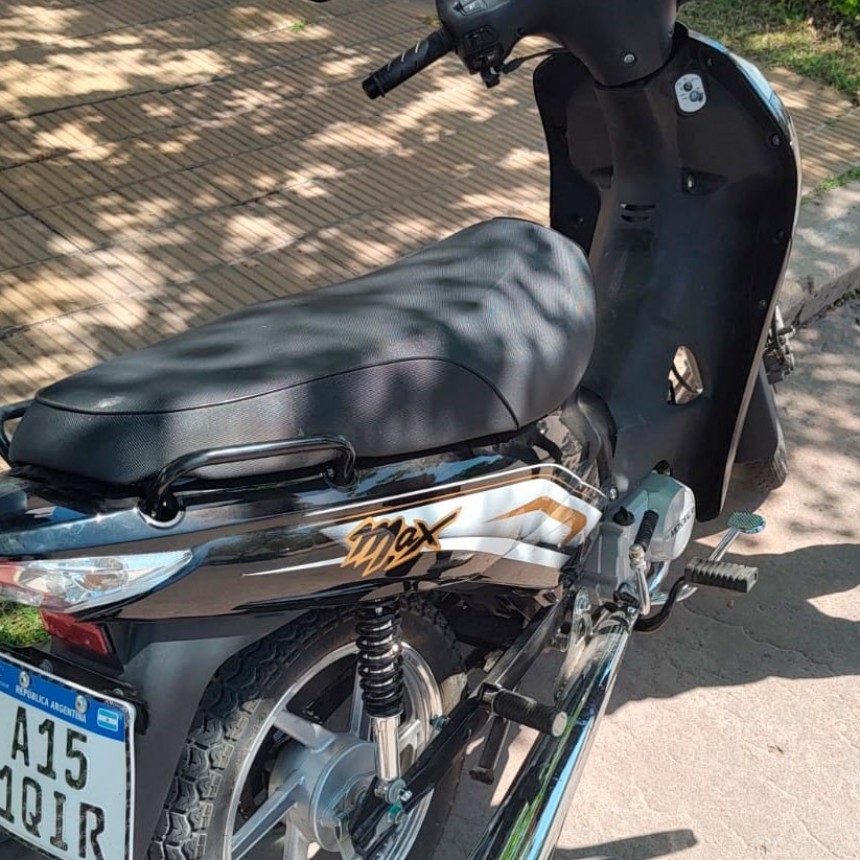 Colisi&oacute;n entre una moto y una bicicleta