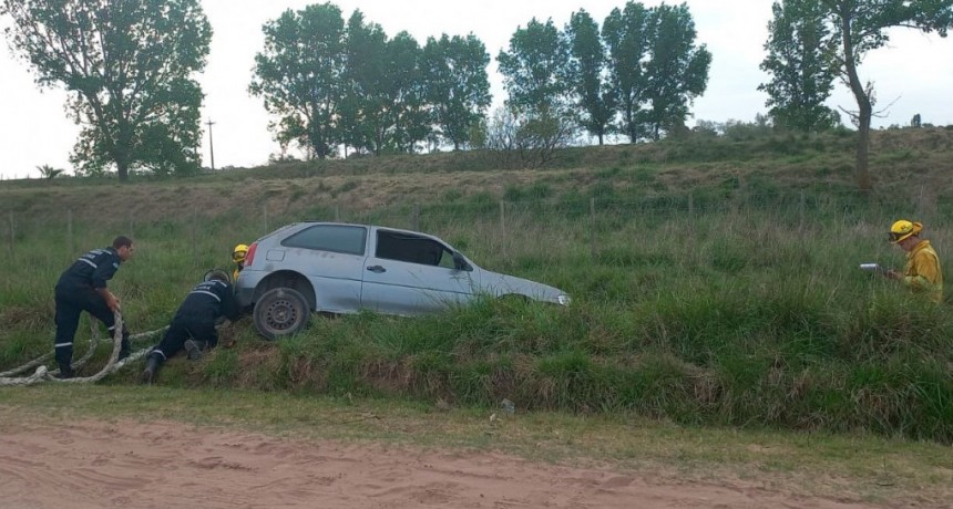 Despiste en un camino rural interior, cercano al Parque Municipal
