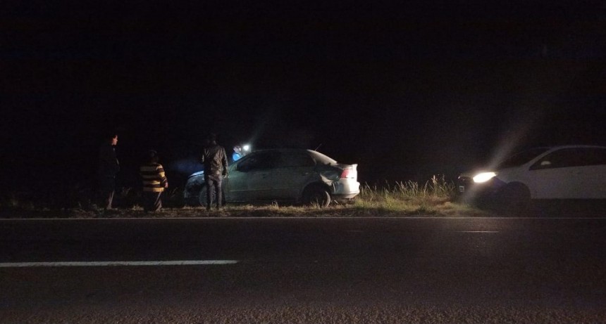 Ruta 205: Un principio de incendio en un auto movilizó al Equipo Emergente