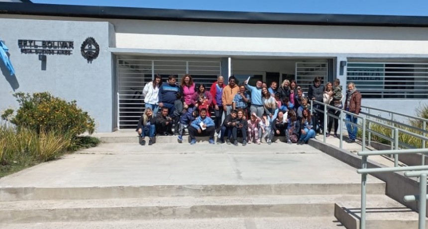 La Escuela de Educación Especial n°502, visitó el Centro Regional Universitario