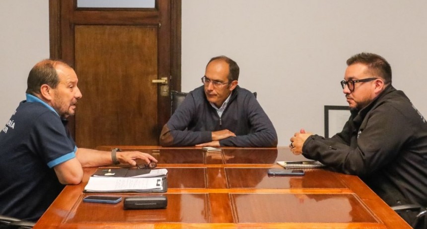 El Intendente Pisano se reunió con autoridades del Ministerio de Seguridad en Bolívar