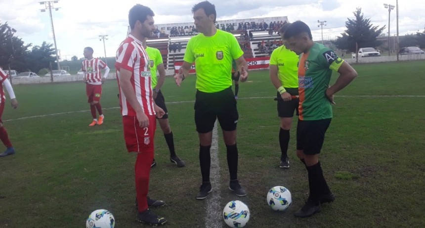 Empleados y Bancario se repartieron los puntos tras igualar 1 a 1 