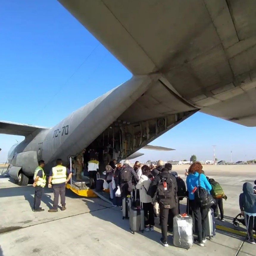 «Argentina los abraza y acompaña», destacó el Gobierno sobre los evacuados desde Israel