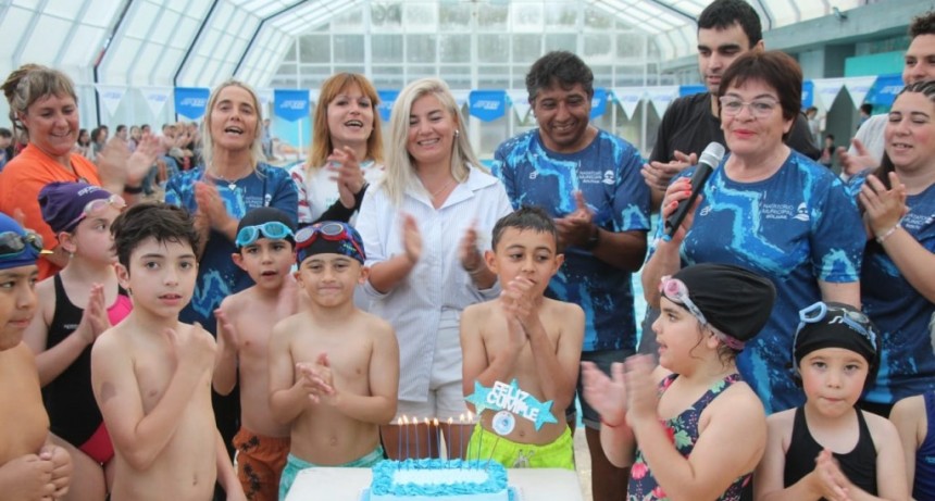 Con una demostración de actividades, el Natatorio Municipal celebró su 9º Aniversario