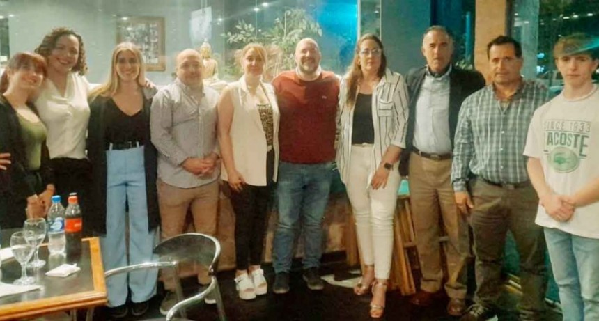 Alejandro Speroni y Alejandro Carranzio fueron recibidos en Bolívar por Patricia Unsaín, Flavio De Marco y Jorge García Pacho, en su recorrida por la provincia de Buenos Aires