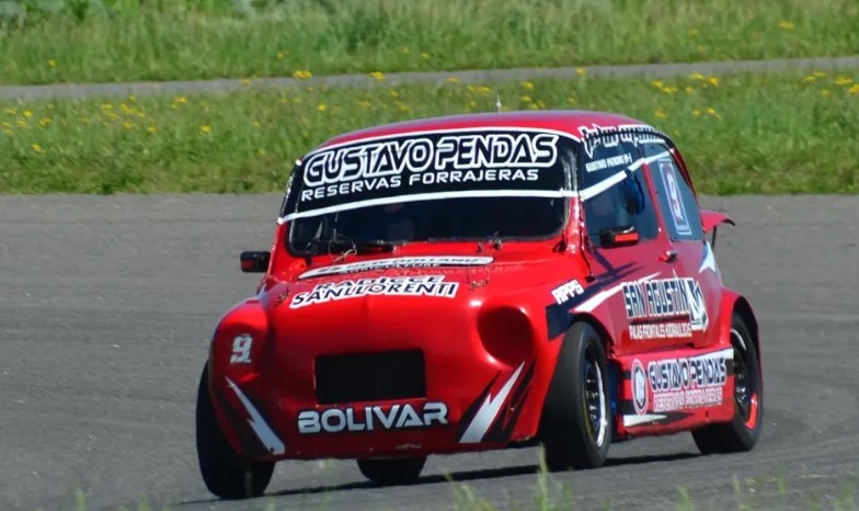 Gustavo Pendas: “Llegó el triunfo, por ahí no como esperábamos porque hubo un toque, pero pudimos esquivarlos y llegar primeros”