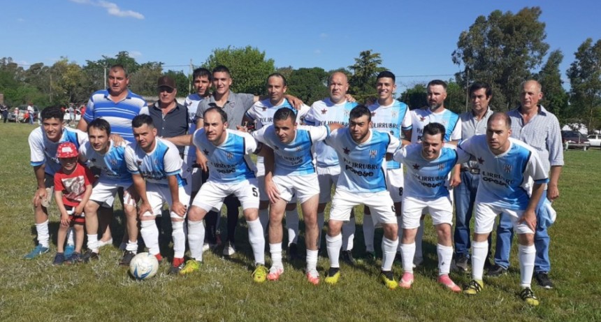 Veterano dio vuelta un partido difícil ante El Fortín-La 140 y se prendió en la pelea por la clasificación