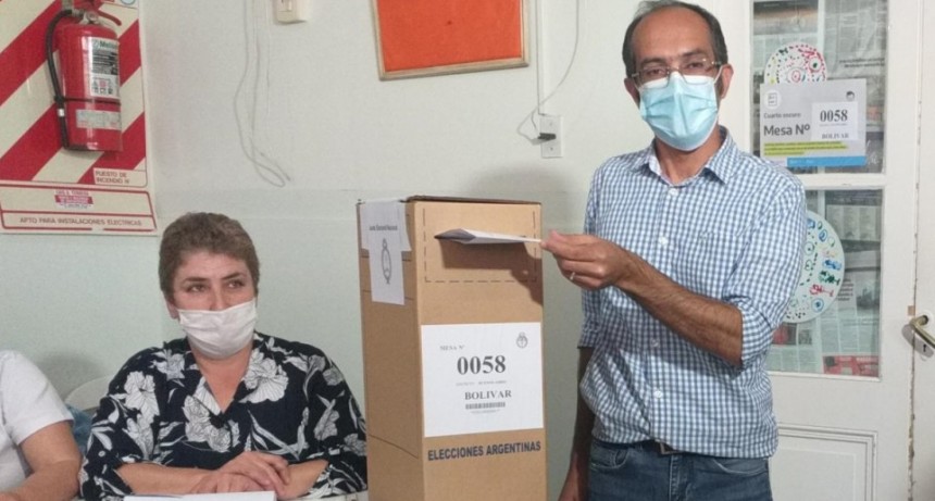 Votó el Intendente Municipal Marcos Pisano