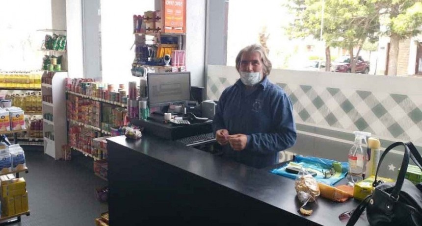 La Nueva Esquina realiza el sorteo de una moto 0km entre sus clientes