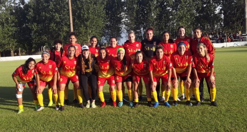 Bull Dog ganó con autoridad ante Balonpie, y se ilusionan con el campeonato