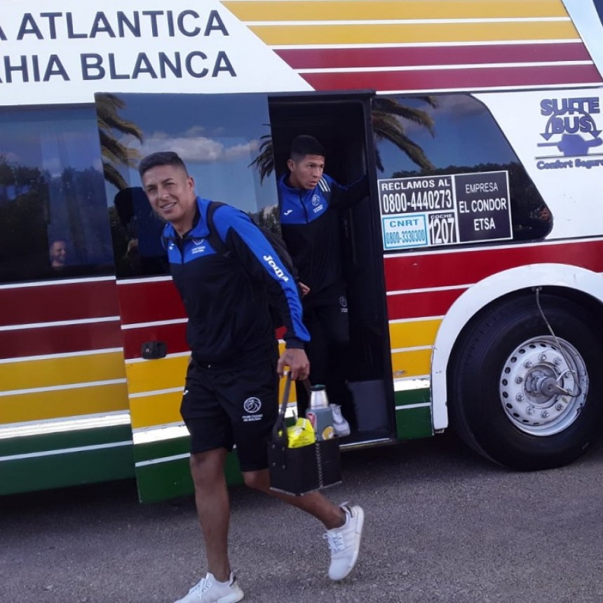 Tras la eliminación en cuartos de final, “El Cele” regresó a la ciudad y se reencontró con su gente 