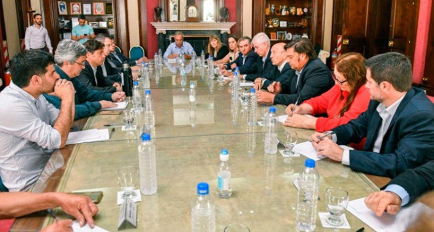 Kicillof anunció la emergencia por la sequía que afecta al sector agropecuario y presentó medidas de acompañamiento