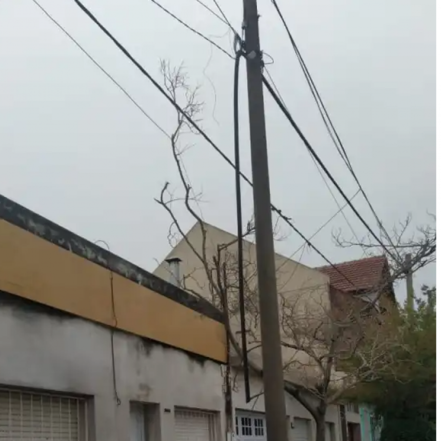 Se robaron 200 metros de cable telefónico aun bajo la tormenta