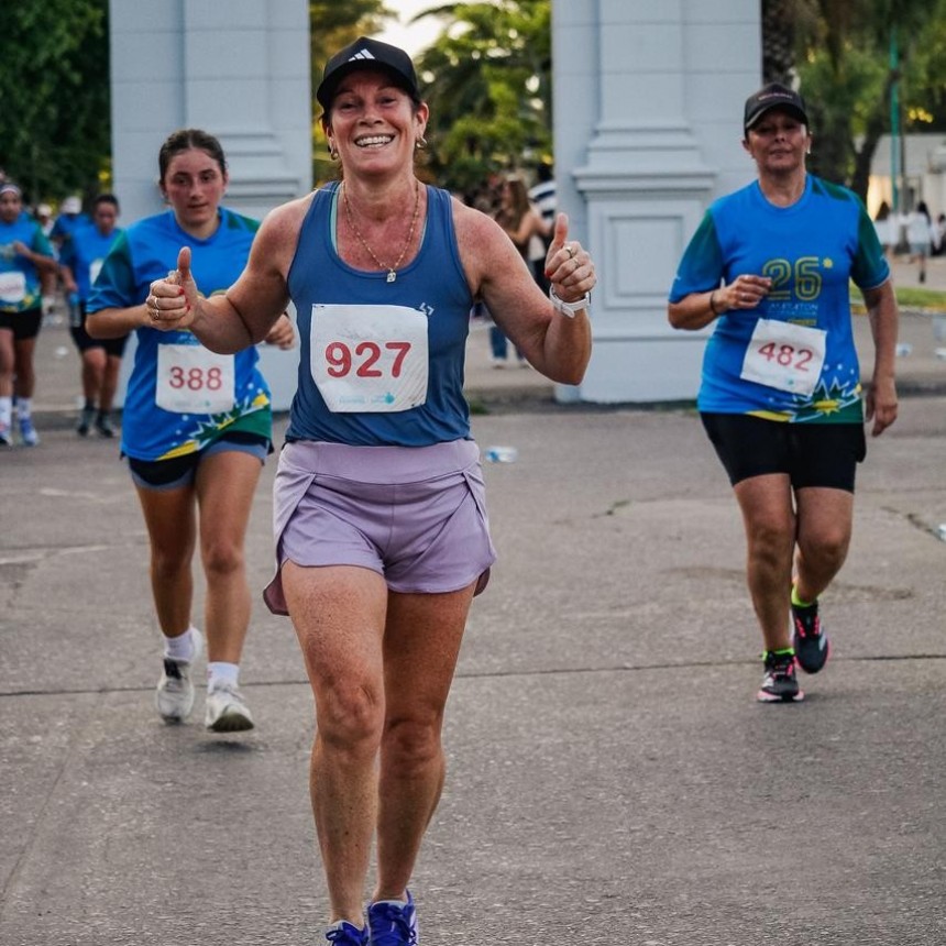 Adriana Olascoaga (Atletismo) : 