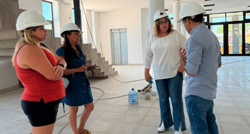 Marcos Pisano recorrió el avance de La Casa de la Provincia, que ya alcanza el 80% de ejecución