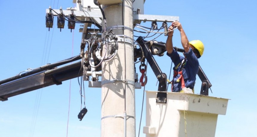  La empresa responsable de las unidades de generación eléctrica móvil (UGEM) instaló en la subestación EDEN-Bolívar un nuevo grupo electrógeno de 1200 kVA
