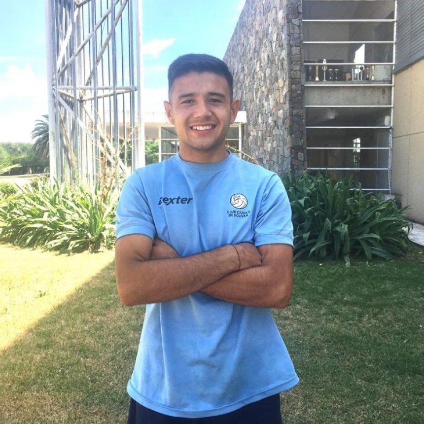 Elías Gutiérrez: “Llegué a Bolívar ayer, me hisoparon y con el resultado negativo, comencé a entrenar”