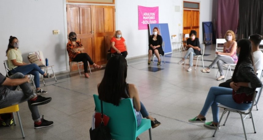 Comenzó el Taller de Reflexión que ofrecen Adultos Mayores y Salud Mental