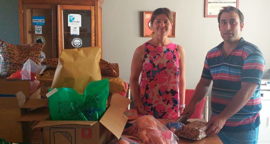 Lina Juaristi: “Surgió la idea de aportar a las familias para esta navidad tras el desastre climático y así poder sacarle una sonrisa a los niños de cada familia”