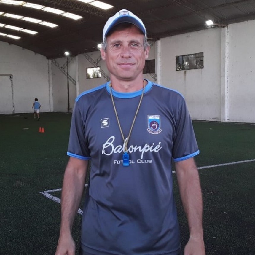 La categor&iacute;a 2006 de Balonpi&eacute; grit&oacute; campe&oacute;n en Necochea 