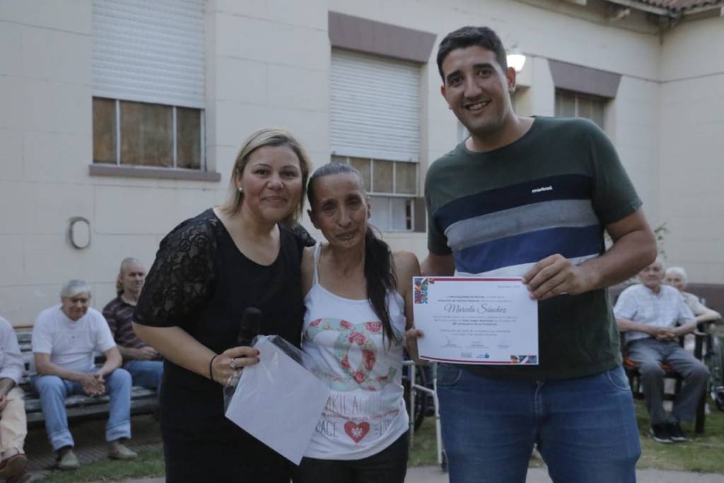 La Dirección de Adultos Mayores celebró los 39 años de Casa Hogar