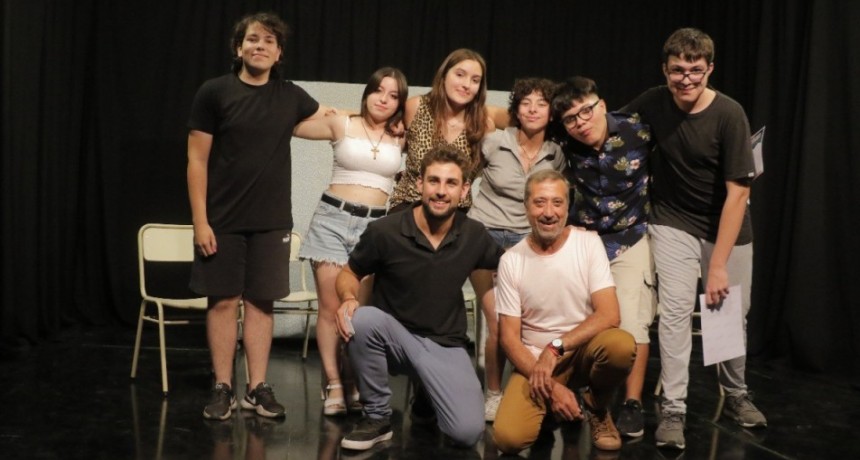 La Dirección de Juventud realizó el cierre del Taller de Teatro para Adolescentes