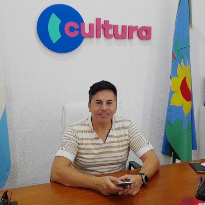 Llega Papá Noel al Centro Cívico y a las localidades, y en FM 10 hablamos con Jorge Fernández, Director de Cultura Municipal