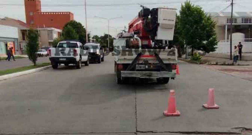 Olavarría: Una mujer en grave estado tras caer bajo los neumáticos de una camioneta de Coopelectric