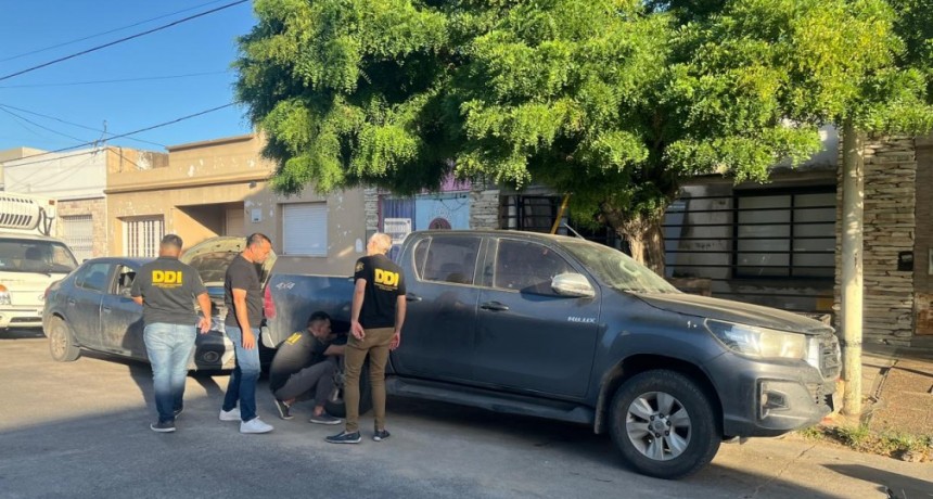 Informe Oficial : La SUB DDI de Bolívar secuestró dos vehículos mellizos en Bolívar